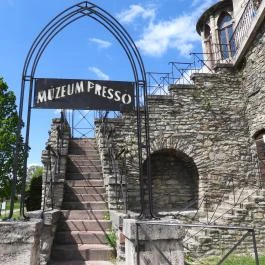 Tatai vár Tata - Külső kép