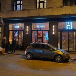 Tati, Budapest - Külső kép