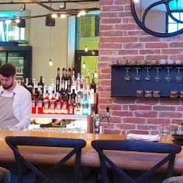 Tati, Budapest - Belső