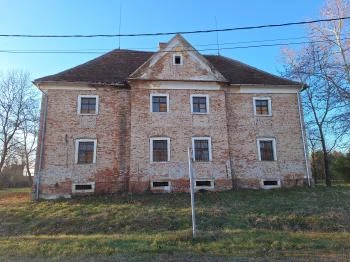 Tauber kastély Resznek