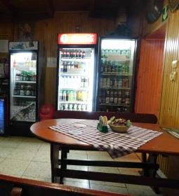 Tavi Fészek Falatozó