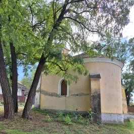 Téglaházi Szent Mária Magdolna kápolna Penc - Külső kép