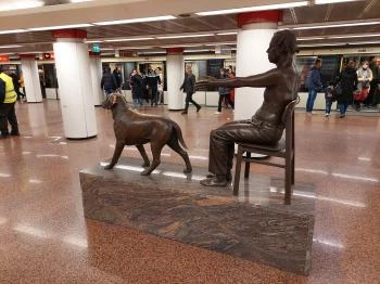 Teiresziász szobor - látássérült & kutyája Budapest