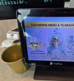 Tejmadár - Etele plaza, Budapest