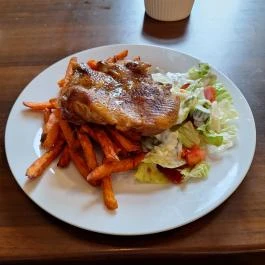 Temegén Étterem Bonyhád - Étel/ital