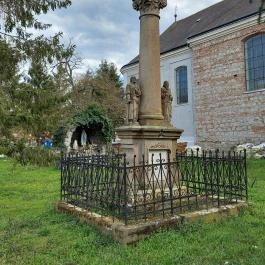 Templomkerti szentháromság-oszlop Jászalsószentgyörgy - Külső kép