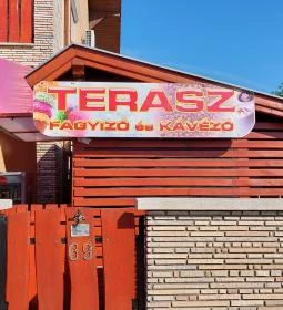 Terasz Fagyizó & Kávézó