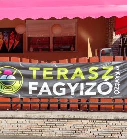 Terasz Fagyizó & Kávézó