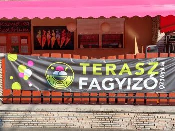 Terasz Fagyizó & Kávézó Jászfényszaru