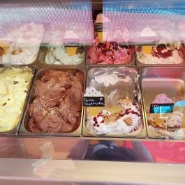 Terasz Fagyizó & Kávézó Jászfényszaru - Étel/ital