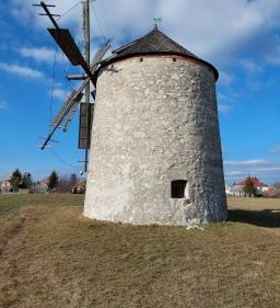 Tési Szélmalmok és Kovácsműhely