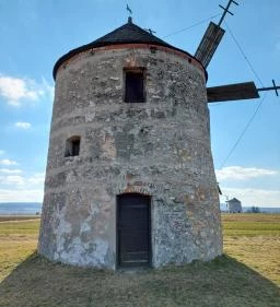 Tési Szélmalmok és Kovácsműhely