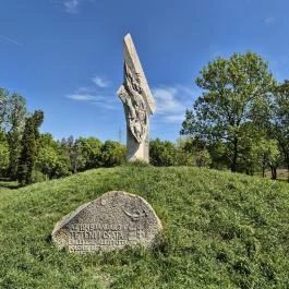 Tétényi csata emlékműve Budapest - Külső kép