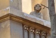 Thököly úti magányos nő szobra Budapest