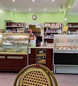 Tibi Cukrászda, Fagyizó