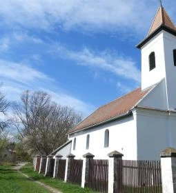 Tinnyei Református templom