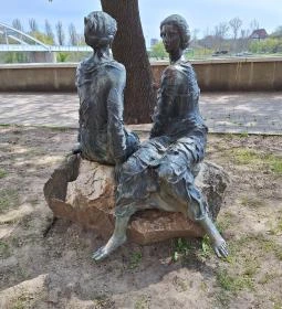 38. legjobb látnivaló: Tisza-parti lányok