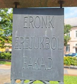 Tisztelgés az 50-es évek áldozatai és üldözöttei előtt