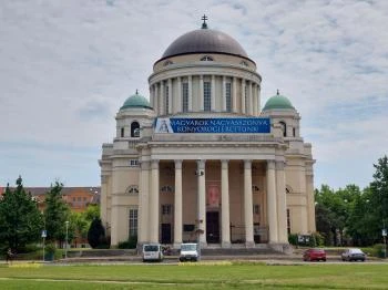 Tisztviselőtelepi Magyarok Nagyasszonya-templom Budapest