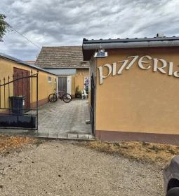 Tök Király Étterem és Pizzéria