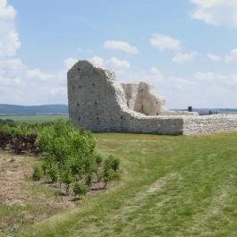 Töki templomrom Tök - Külső kép