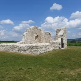 Töki templomrom Tök - Külső kép