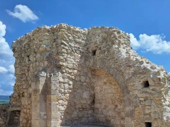 Töki templomrom Tök