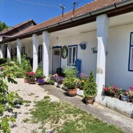 Tolnay Klári Emlékház, Mohora - Külső kép