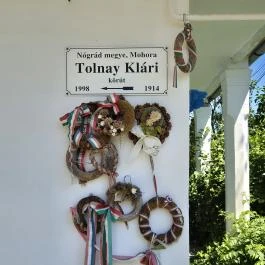 Tolnay Klári Emlékház, Mohora - Külső kép
