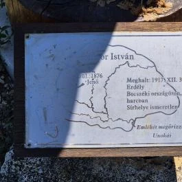 Tombor-család emlékhelye, Jen? - Külső kép