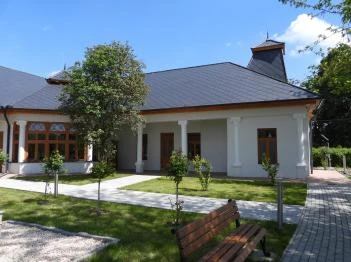 Tomori kúria Szabolcs