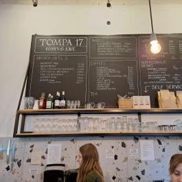 Tompa17, Budapest - Belső