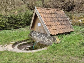 Török kút Csesztve