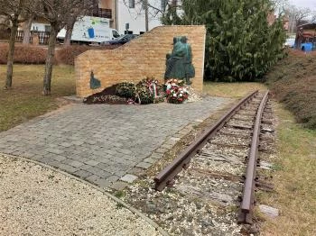 Törökbálinti kitelepítettek emlékműve Törökbálint