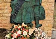 Törökbálinti kitelepítettek emlékműve Törökbálint