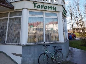 Torony Étterem Csesztreg