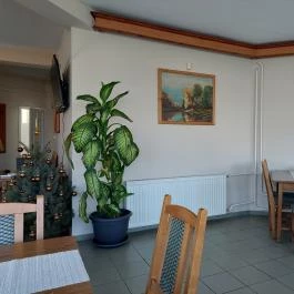 Torony Étterem, Csesztreg - Belső