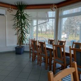 Torony Étterem, Csesztreg - Belső