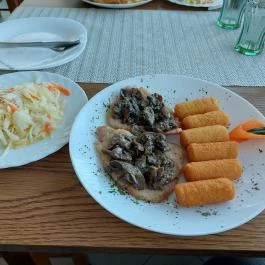 Torony Étterem, Csesztreg - Étel/ital