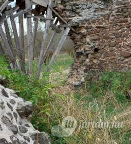 Töttöskáli templomrom