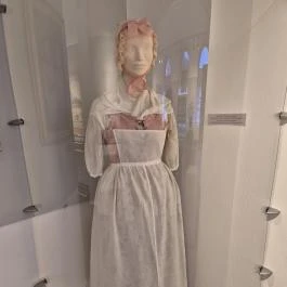 Memento Mori, Vác - Belső