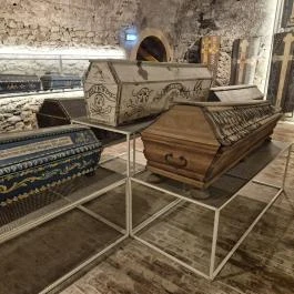 Memento Mori, Vác - Belső