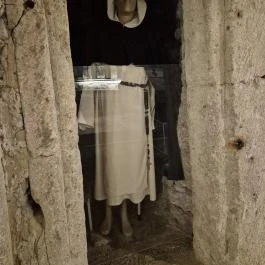 Memento Mori, Vác - Belső