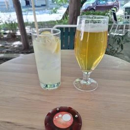 Zsiráf Tranzit, Budapest - Étel/ital