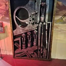 Trash Art Museum Budapest - Egyéb