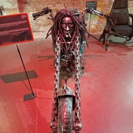 Trash Art Museum Budapest - Egyéb