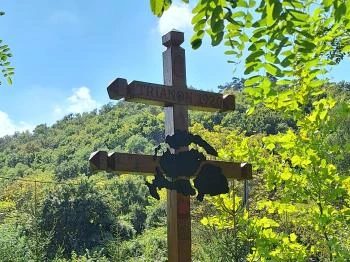 Trianon 100 emlékkereszt Sénye