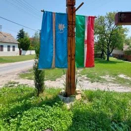 Trianon emlékmű, Lovasberény - Egyéb