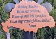 Trianon emlékmű Baracska