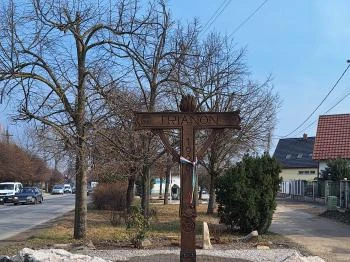 Trianon emlékmű Ecser